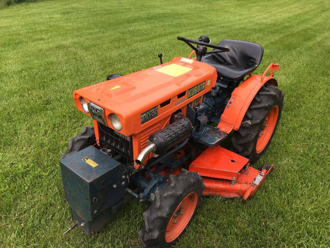 Kubota B5100 Diesel 4WD Compact Tractor - RonMowers