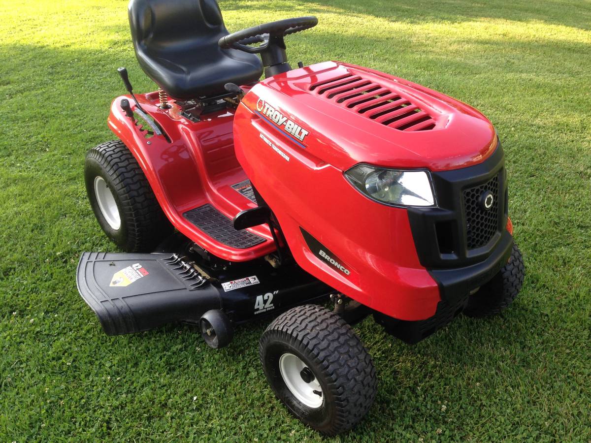Troy Bilt Bronco 42 In 19 Hp Riding Lawn Mower In The Gas Riding Lawn