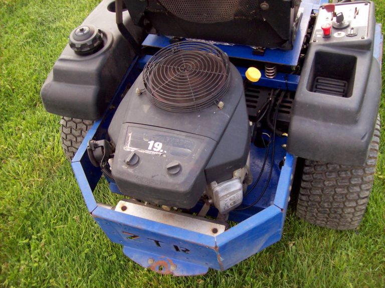 2005 Dixon RAM 44 MAG commercial zero turn lawn mower RonMowers