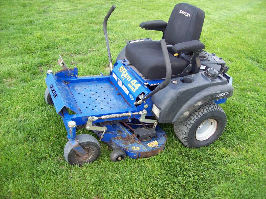 2005 Dixon RAM 44 MAG commercial zero turn lawn mower - RonMowers