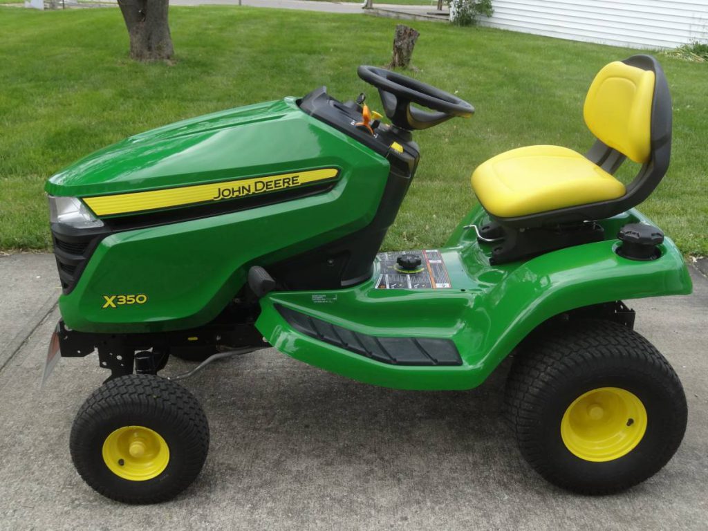 John Deere X350 riding mower pristine condition RonMowers