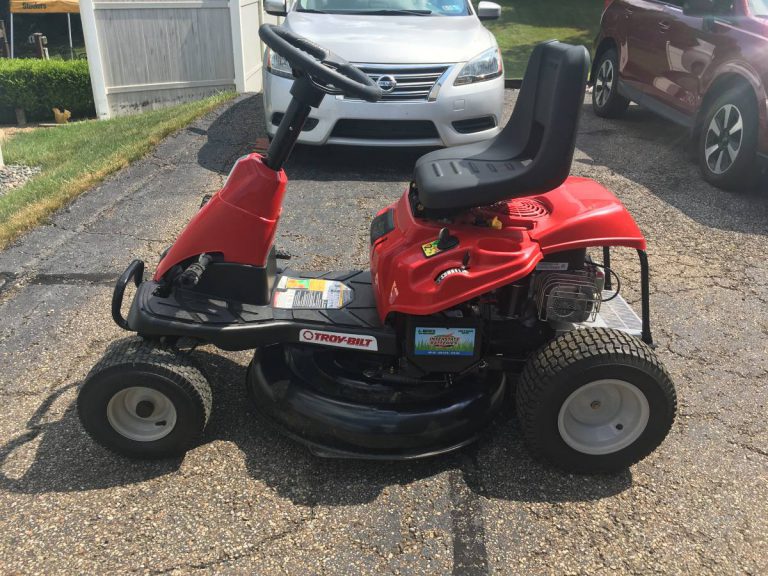 Troy-Bilt 30-in Riding Lawn Mower TB30R Hydro 10.5-HP Hydrostatic ...