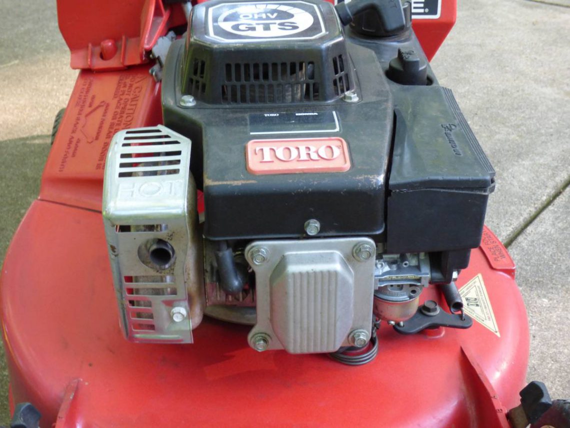 Used Toro 21 inch Self Propelled Lawn Mower - RonMowers