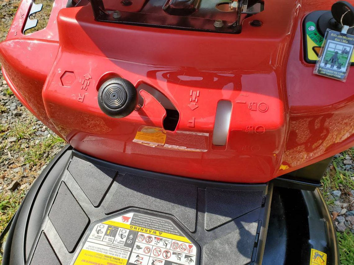 Troy-Bilt 30 inch 6-Speed Riding Lawn Mower TB30 Like New - RonMowers