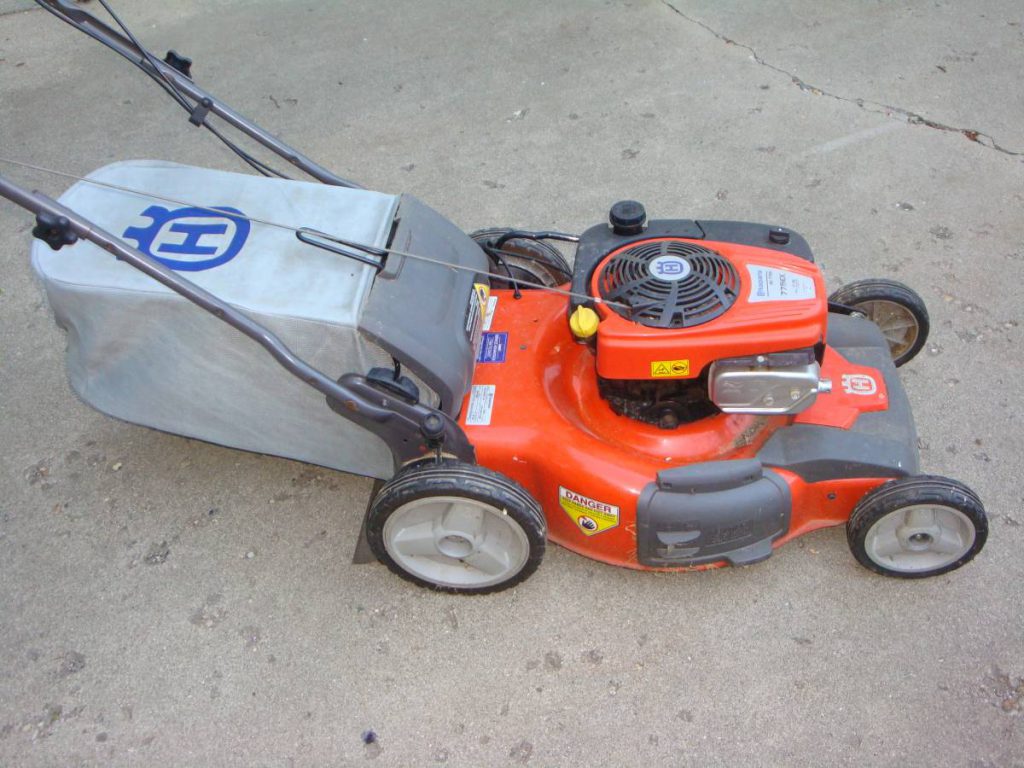 Husqvarna Hu H Cc Self Propelled High Wheel In Lawn Mower