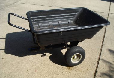 Preowned John Deere 80 Dump Cart for Sale - RonMowers