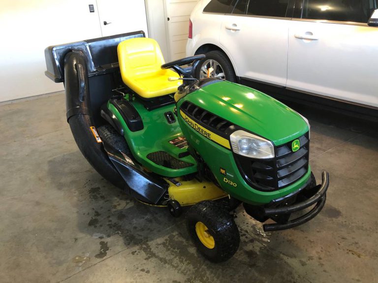 42 Inch John Deere D130 22 Hp Riding Lawn Mower With Double Bagger Ronmowers