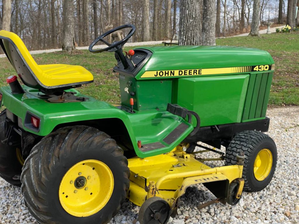 John Deere 430 Riding Lawn Mower - RonMowers