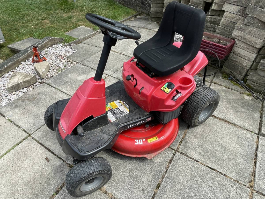 2018 Craftsman R110 30” riding lawn mower for sale RonMowers