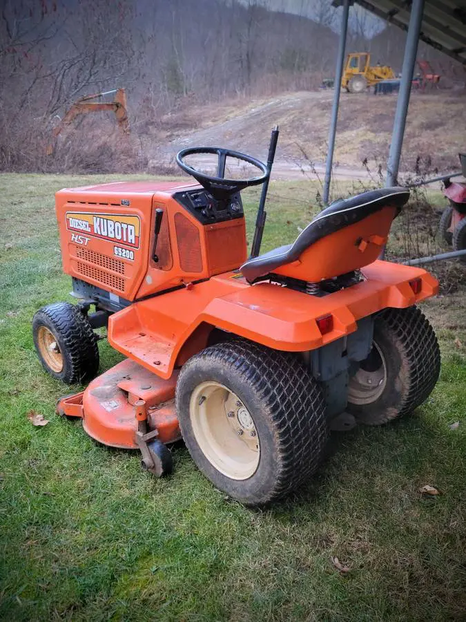 Kubota HST G 5200 Diesel Riding Lawn Mower 48