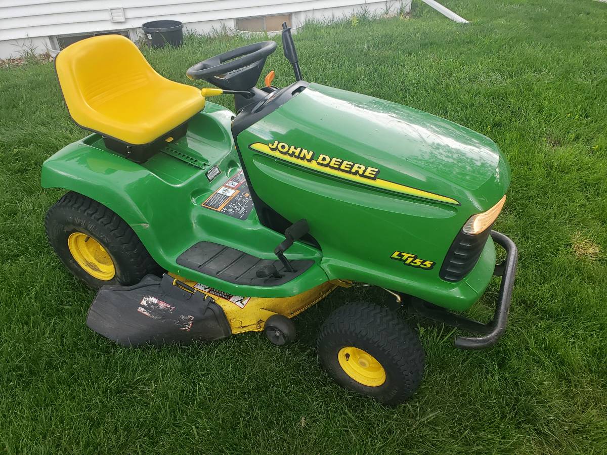 Used John Deere LT155 Riding Lawn Mower for Sale - RonMowers