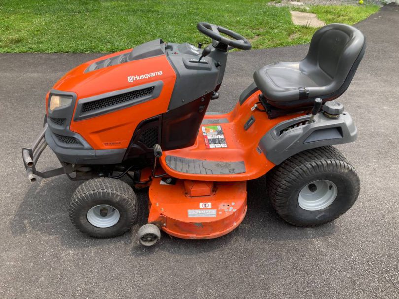 Used Husqvarna YT42DXLS riding lawn mower for sale - RonMowers