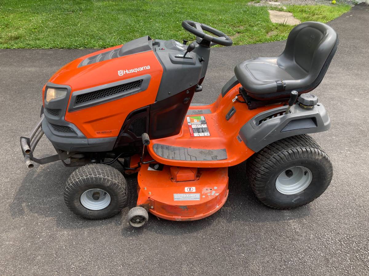 Used Husqvarna YT42DXLS Riding Lawn Mower For Sale - RonMowers