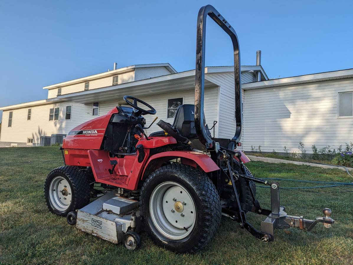 Honda 5518 lawn mower with front and rear PTO - RonMowers