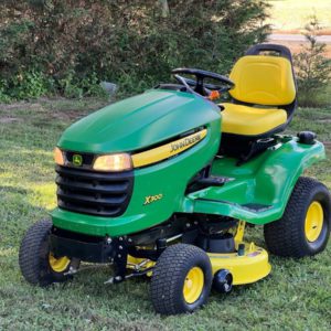 John Deere X300 under 400 hrs Riding Lawn Mower Tractor for Sale