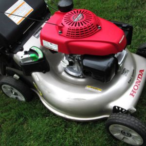 Honda HRR216 3-in-1 Self-Propelled Mower with Auto Choke & Twin Blade System